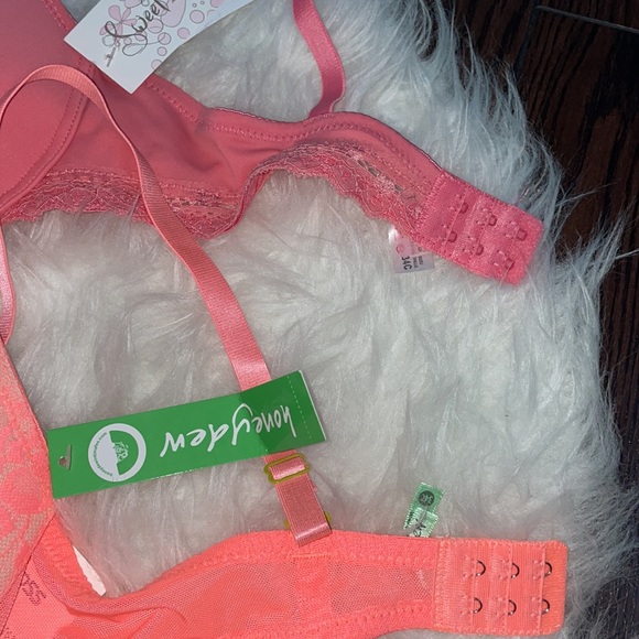 NWT 2 Pack 34 C Bras New with Tags - Picture 3 of 4